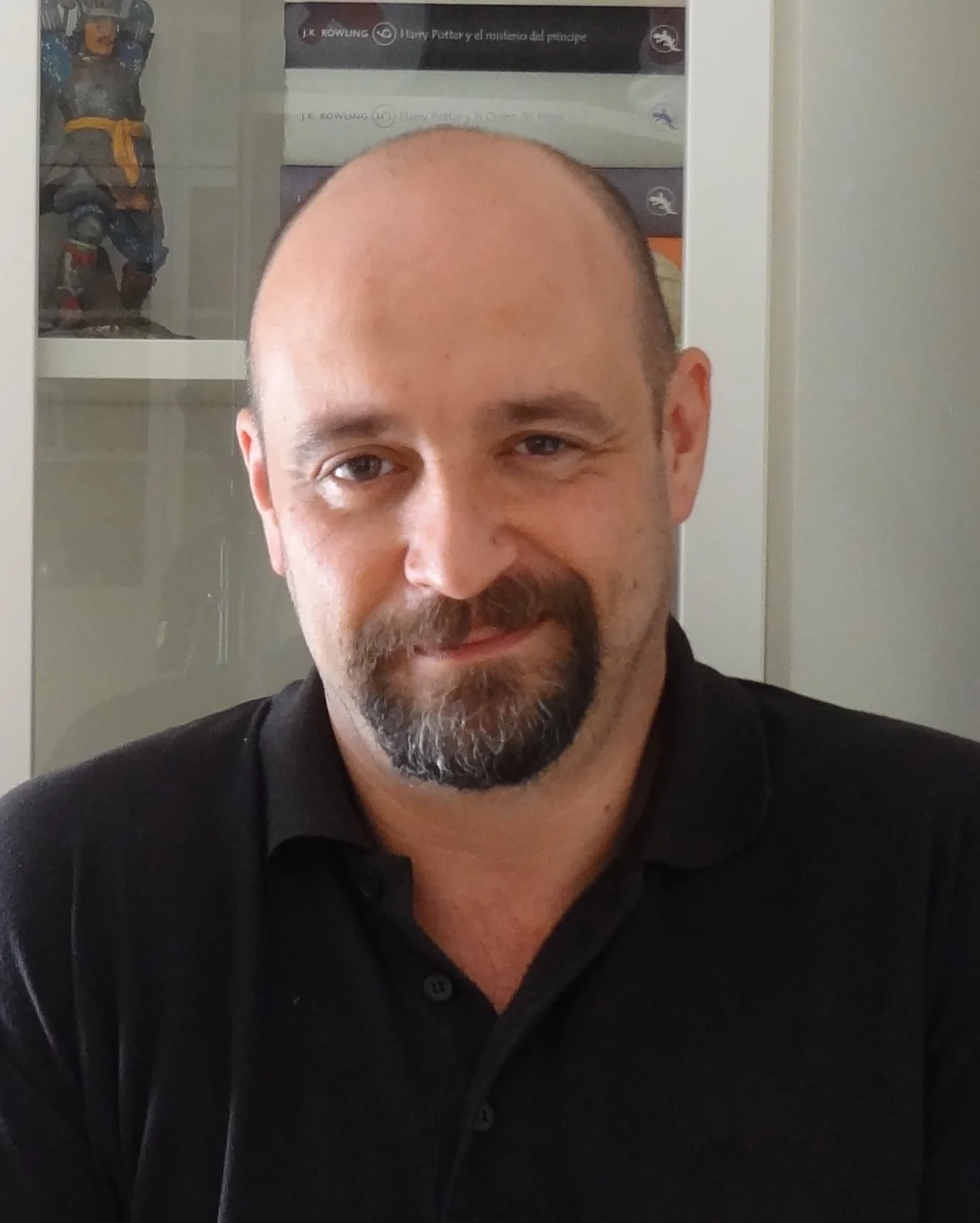Fotografía del escritor Carlos Sisí