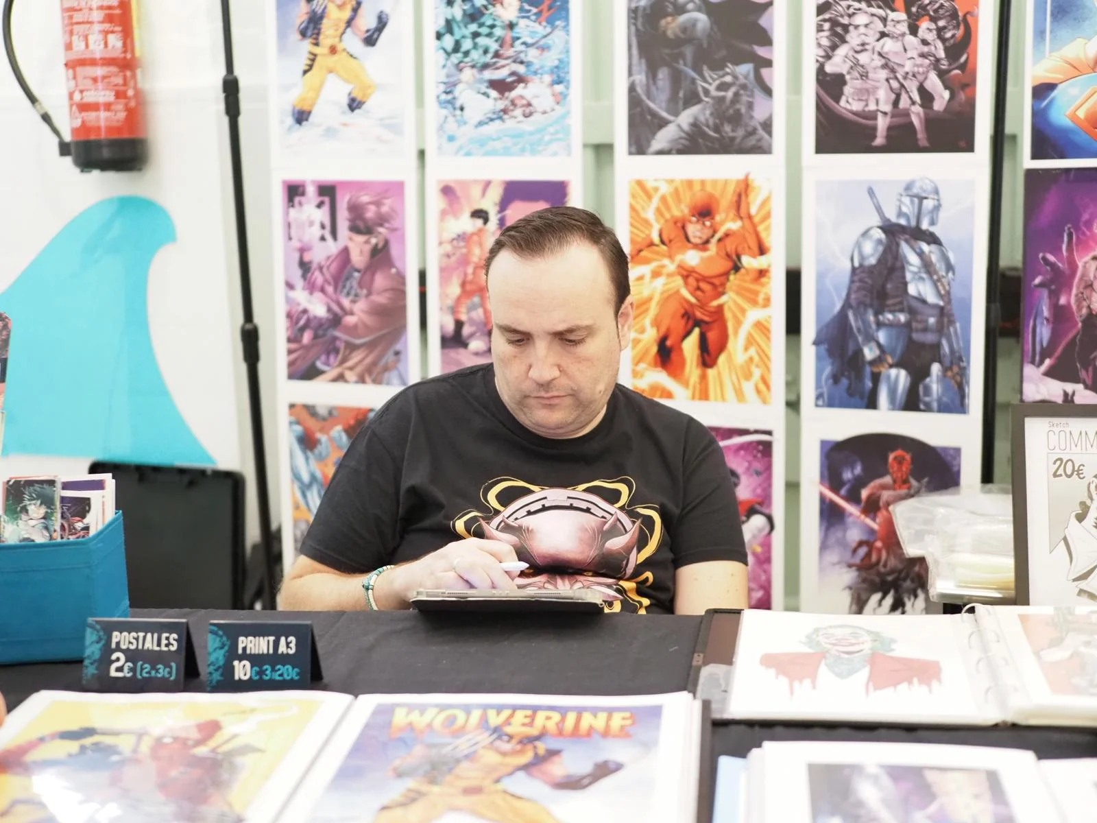Stand de Juanma Aguilera, ilustrador y colorista de cómics